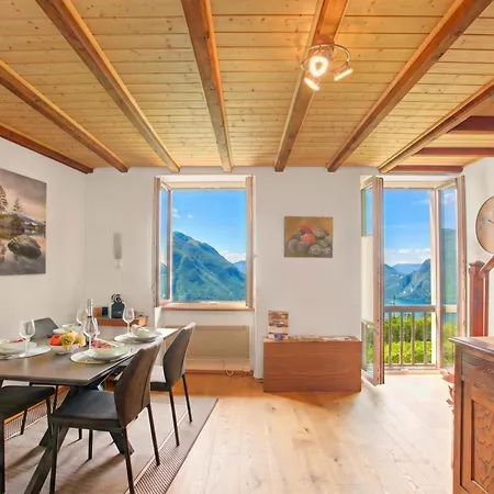 Angelina: Panoramic View House On Monte Bre | Terrace & Balcony - Happy Lugano