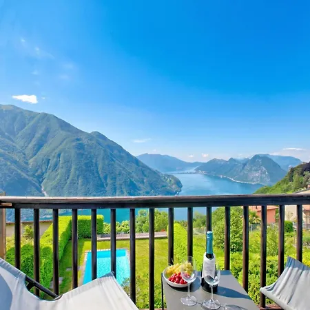 Angelina: Panoramic View House On Monte Bre | Terrace & Balcony - Happy Vakantiehuis Lugano