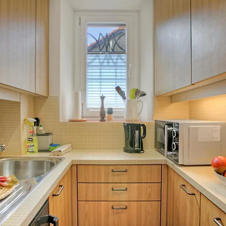 Vakantiehuis Angelina: Panoramic View House On Monte Bre | Terrace & Balcony - Happy
