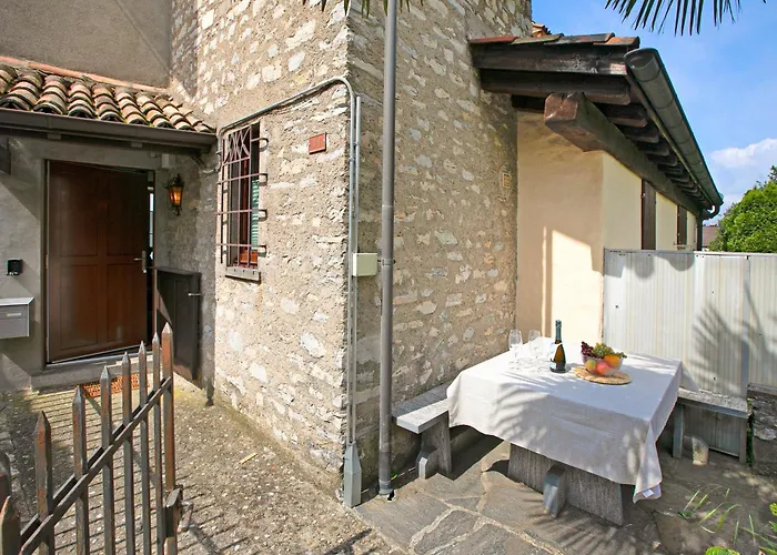 Casa Angelina Panoramica - Monte Bre - Happy לוגאנו